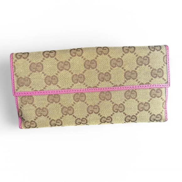 ✰ gucci fuschia long wallet ✰ - Picture 2 of 8